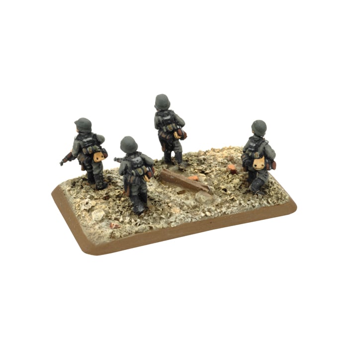 Plastic Bases - Rubble (x12 Small x16 Medium)